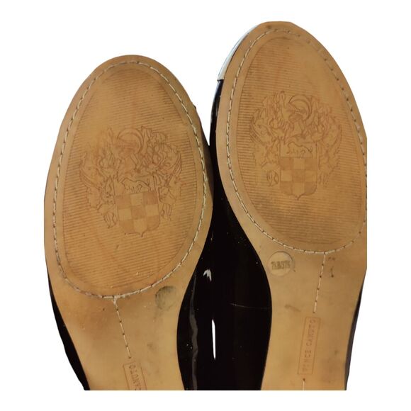 VINCE CAMUTO Women's Oneda metal Cap toe flats gold patent leather sz 7.5B 37.5 - Picture 11 of 12